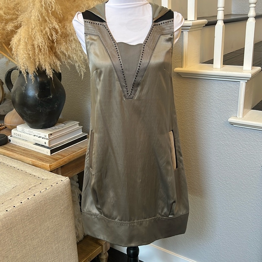 HANII Y. Hooded 100%  Silk Front Pockets Sleeveless Mini Dress Size 38